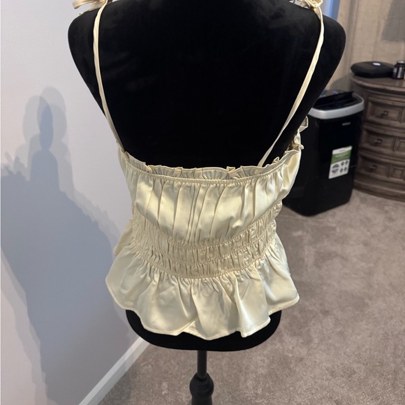 Miami Cream Ruffled Top - Picture 4 of 5
